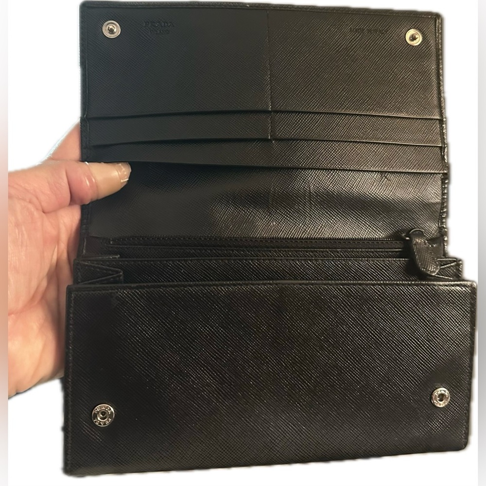 Prada Black Saffiano Leather Wallet - Picture 4 of 11